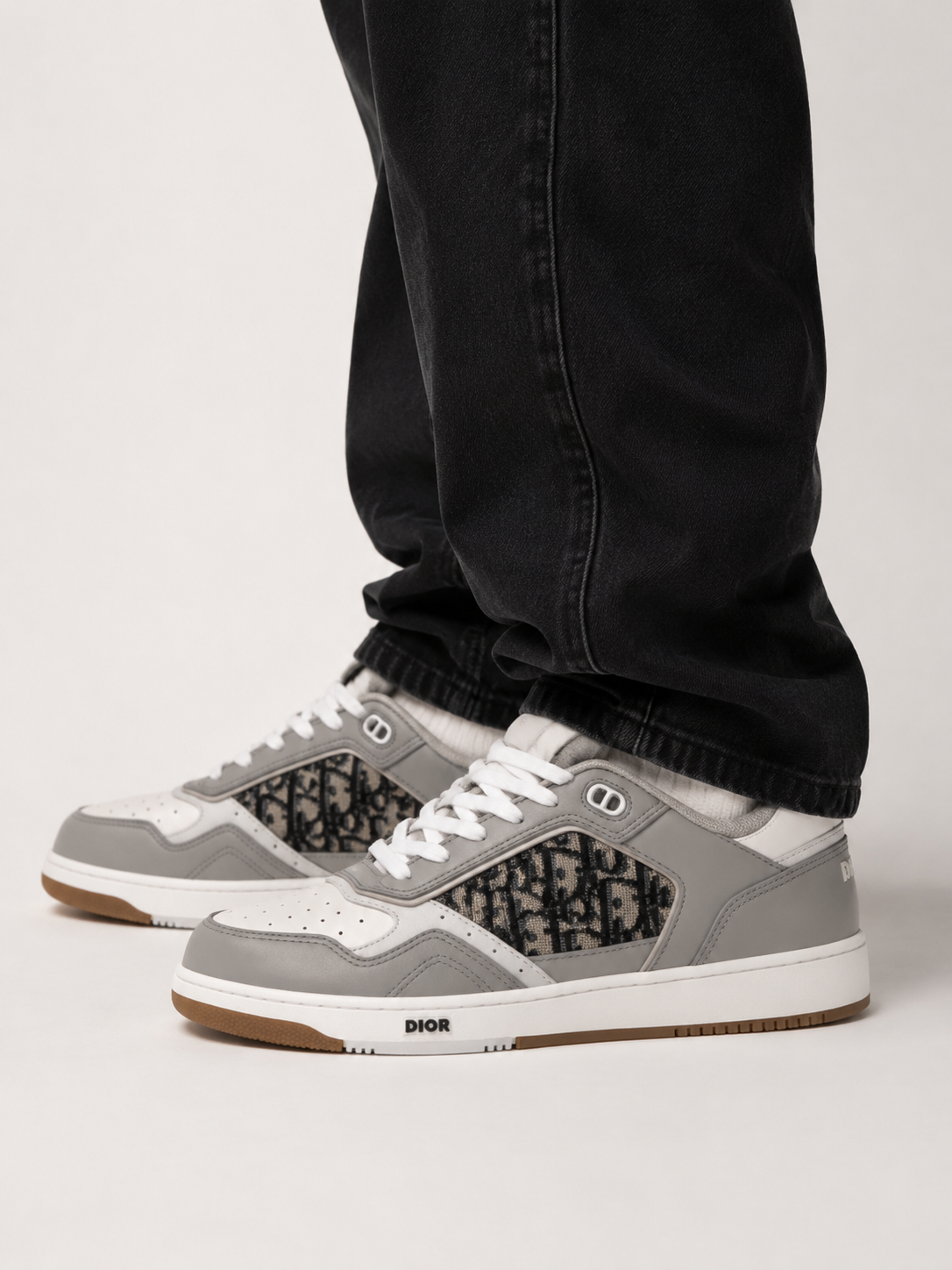 Sneaker B27